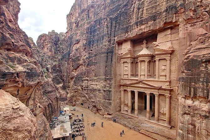 2 Day Tour to Petra and Wadi Rum from Tel Aviv - The early start and border crossing reality check