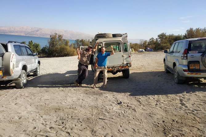 4WD St. George's Monastery Jordan Baptize Dead Sea adventure tour - Wildlife and night energy: when the desert stops being a backdrop
