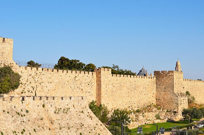 Day Tour to Jerusalem and Bethlehem from Tel Aviv - Old City Jerusalem: Armenian Quarter Lanes to the Western Wall