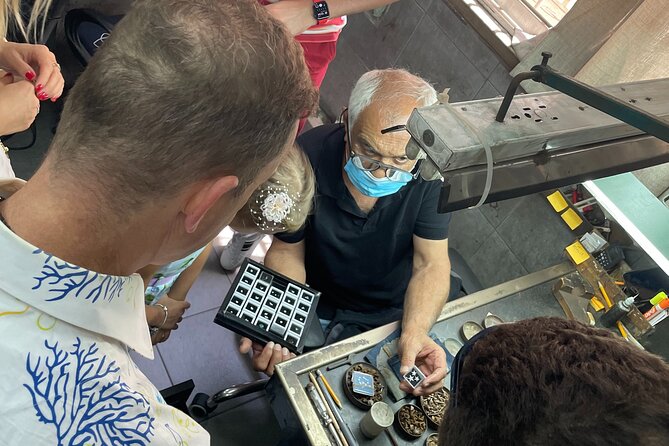 Exclusive Private Tour in The Israel Diamond Exchange - Passport, security, and camera rules you should take seriously