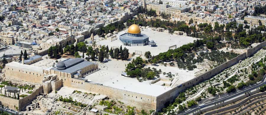 From Tel-Aviv: Day Tour to Origins of Christ in Jerusalem - Mount of Olives: Ascension views and the Lord’s Prayer in 123 languages