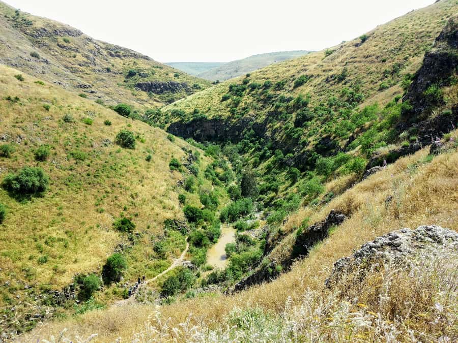 From Tel Aviv: Golan Heights Tour - Crossing the Jordan at the foot of the Heights