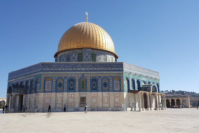 Full-Day Private and Guided Tour of the Jerusalem's Old City - A Basement Archaeology Stop, Seeing Ruins in a Very Specific Place