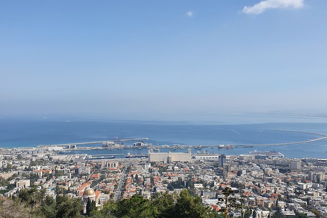 Haifa's specials spots - Wadi Nisnas Market: Mixed Kitchens, Street Art, and People Talk