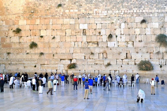 Haifa Shore Excursion: Private Jerusalem and Dead Sea Day Trip - Via Dolorosa and the bazaar time, what to expect on the ground
