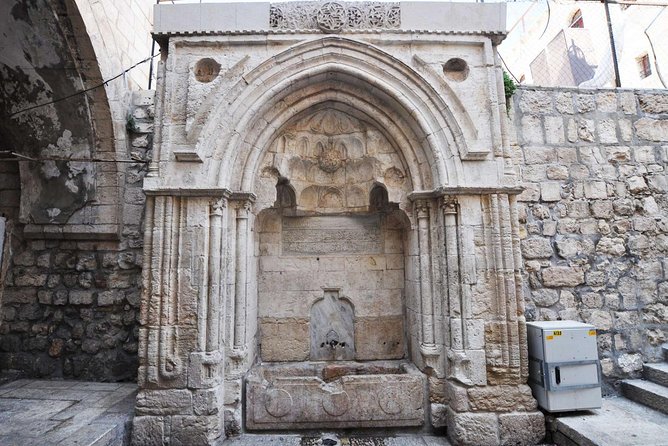 Holy Jerusalem Private Tour - Church of the Holy Sepulchre, where many denominations share the same walls