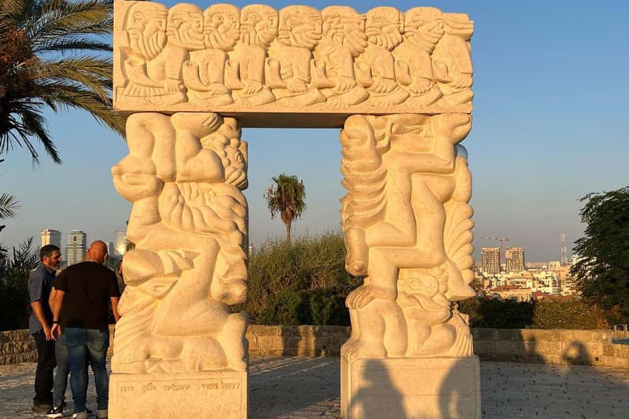 Jaffa: Old City, Port & Shuk Hapishpishim Walking Tour - Who should book this Jaffa Old City, Port, and market tour