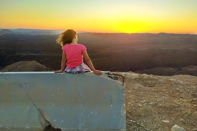 Jeep tour adventure Eilat mountains - Bedouin tea and flatbreads: the break that actually matters