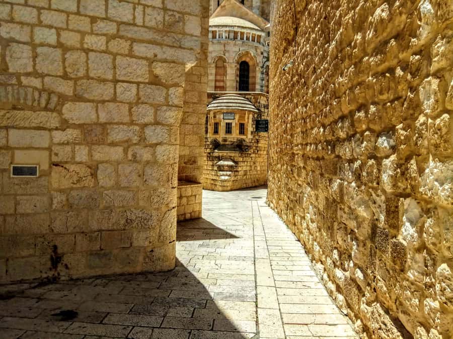 Jerusalem Boutique Tour from Tel Aviv - Dung Gate to the Temple Mount: Dome of the Rock plus the Friday constraint