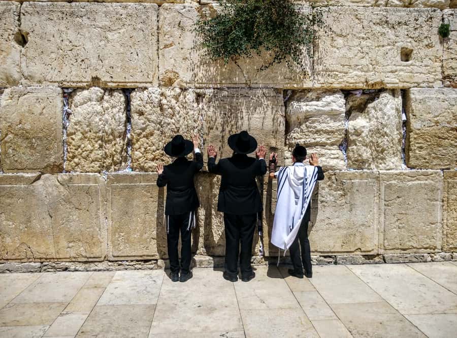 Jerusalem Boutique Tour from Tel Aviv - Riding out of Tel Aviv to Mount of Olives, where the Old City clicks into place