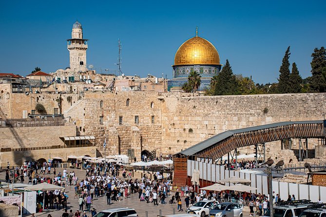jerusalem classic tour - Western Wall: a holy place with its own etiquette rhythm