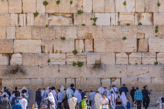 Jerusalem Half Day Walking Tour (3 hours) from Jerusalem - Stop 3: Church of the Holy Sepulchre and the Via Dolorosa connection