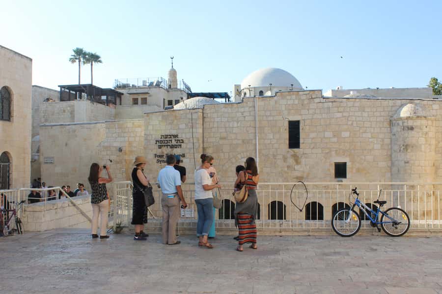 Jerusalem: Old City Shabbat Experience and Walking Tour - Meeting at Jaffa Gate and what to do in the first five minutes