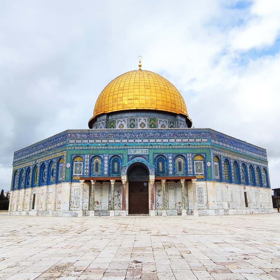 Jerusalem: Tour with Private Guide - Meeting Your Guide and Dressing for Jerusalem’s Holy Sites