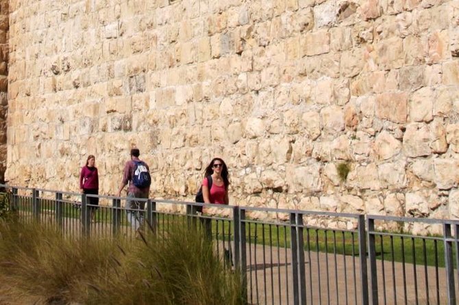 Jerusalem Walking Tour - Temple Mount viewing and the Southern Wall excavations