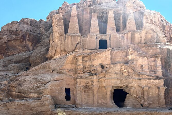Petra 1-Day Tour from Eilat + FREE Traditional Lunch - Price and value: what you pay at $215, and what you might add in cash