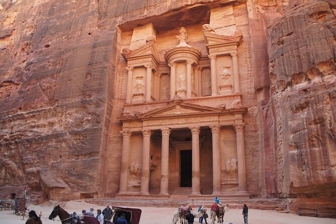 Petra 1-Day Tour from Eilat + FREE Traditional Lunch - The drive to Petra: desert scenery, a real time investment