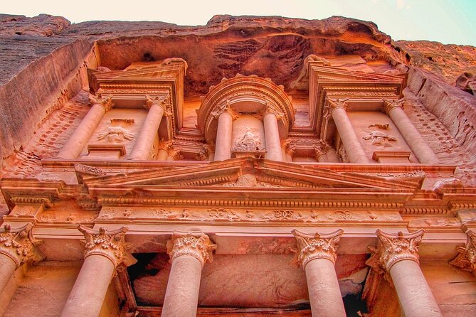 Petra 1-Day Tour from Tel Aviv with FREE Authentic Lunch - Group size, bus comfort, and why that matters for Petra