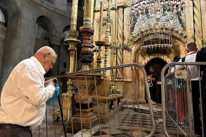 Private Full Day Tour to Bethlehem and Jerusalem From Tel Aviv - Western Wall: A Short Stop That Lets You Do Something Personal