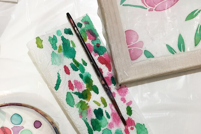 Private Silk Wall Hanging Painting Workshop in Jerusalem - What you create: a 30x40 cm silk wall hanging