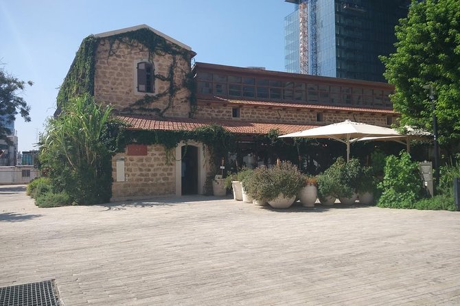 Private Tour in Jaffa, Tel Aviv - Neve Tzedek, gentrification you can walk right through