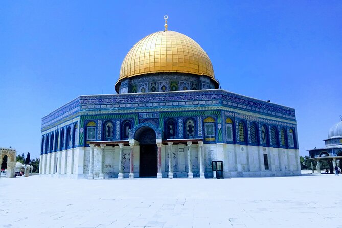 Private Tour Jerusalem Old City - Via Dolorosa, the rooftop view, and joining at the right point
