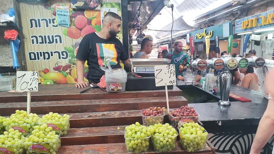 Private Tour to the Culinary World of Jerusalem Market - Meeting In Front of the Mural, Then Getting Oriented Fast