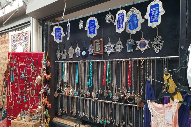 Privet walking tour in Tel Aviv-Yafo - The Art Market: your best chance to bring home something truly local