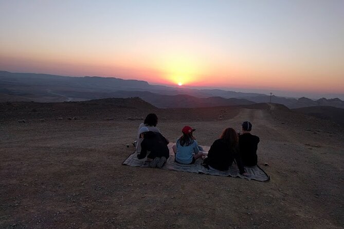 Sunset time Ramon Crater Jeep tour, bonfire and stargazing - Stop 3: campfire coffee, then stargazing that actually teaches