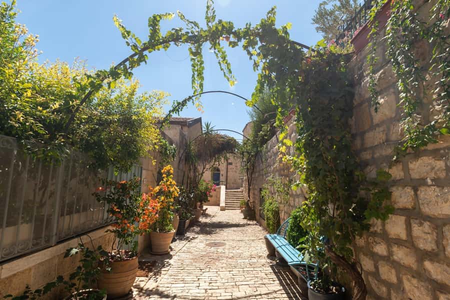 Tel Aviv: Best of Jerusalem Day Tour - Mahane Yehuda Market Stop, plus What Happens on Saturdays