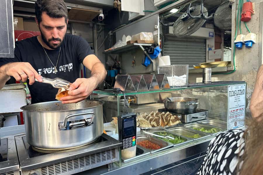 Tel Aviv: Carmel Market Food Tasting Tour “Shuk Hacarmel” - Who this Tel Aviv market tasting tour is best for