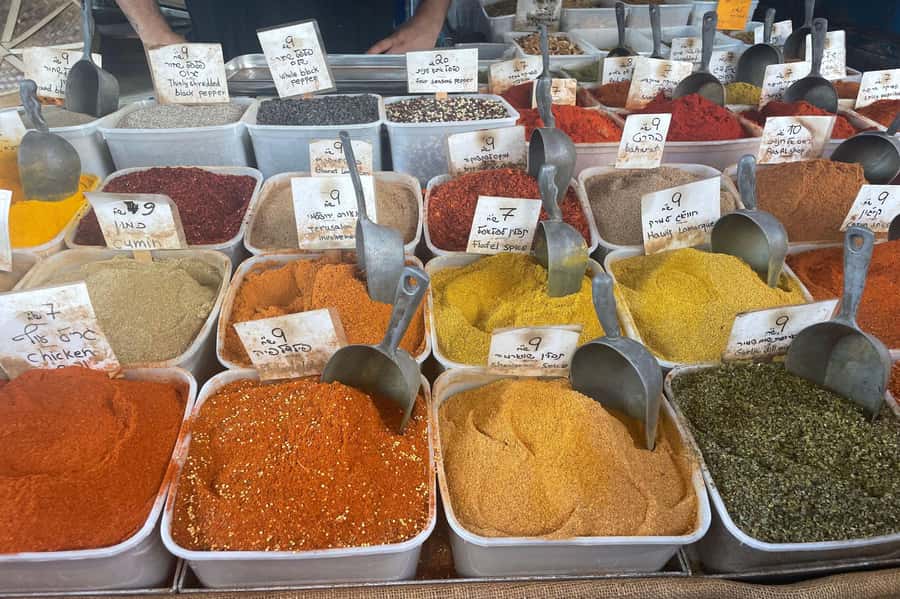 Tel Aviv: Carmel Market & Neighborhood Guided Walking Tour - Cobblestones, Pastel Buildings, and Bauhaus Clues You Can Actually Spot