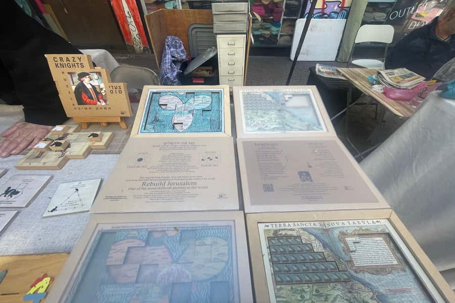 Tel Aviv: Carmel Market & Neighborhood Guided Walking Tour - Nachalat Binyamin: Street Art and Local Crafts After the Market