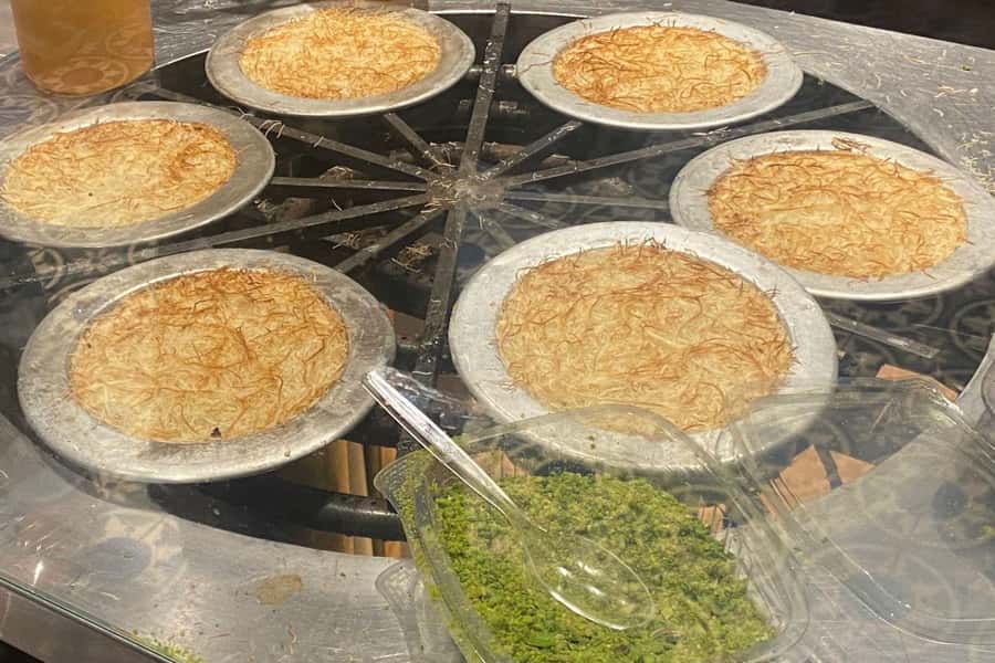 Tel Aviv:Food & History Tour of Jaffa Old City & Flea Market - Ending at Shuk Hapishpishim: flea market energy and craft browsing