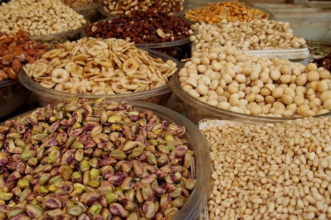 Tel Aviv Food Tour of the Carmel Market - The tastings: how to pace yourself so you enjoy all of it