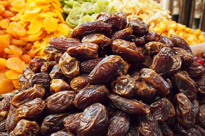 Tel Aviv Food Tour of the Carmel Market - What you learn at the stalls (and why it makes the market easier later)