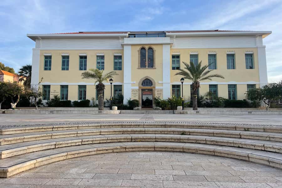 Tel Aviv: Neve Tzedek Cultural Walking Tour - Shabazi Street and the building styles you can actually see