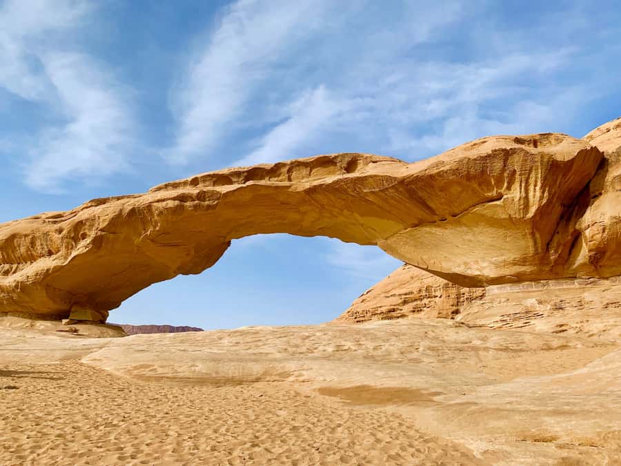 Tel Aviv: Petra & Wadi Rum 2-Day Glamping Trip with Flights - Bedouin Glamping Night: Private Tents, Bathrooms, and WiFi