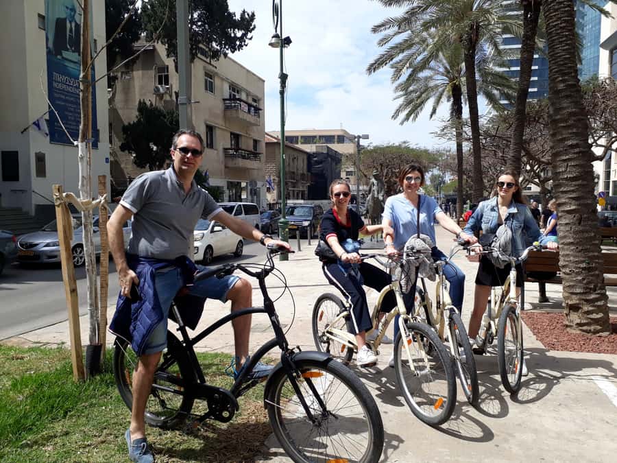 Tel Aviv: Private Bike Tour - Who this tour suits best, and who should skip it