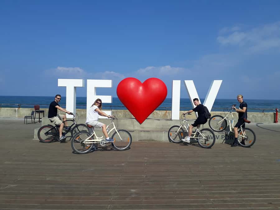 Tel Aviv: Private Bike Tour - The “easy ride” promise, and what it really means on the road