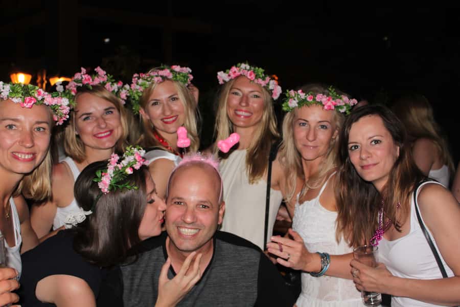 Tel Aviv: Pub Crawl with 4 Stops and Free Shots - Key Highlights You Should Care About
