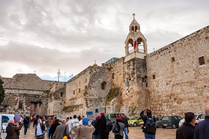 Travel to Bethlehem, Jericho and Qaser Al Yahud - Guided Tour From Jerusalem - Bethlehem’s Church of the Nativity and St. Catherine: the Core Experience