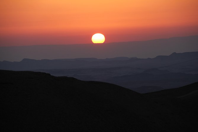 Two hour guided jeep tour in to and around the Ramon crater - Private Up-To-6 Jeep for Real Flexibility